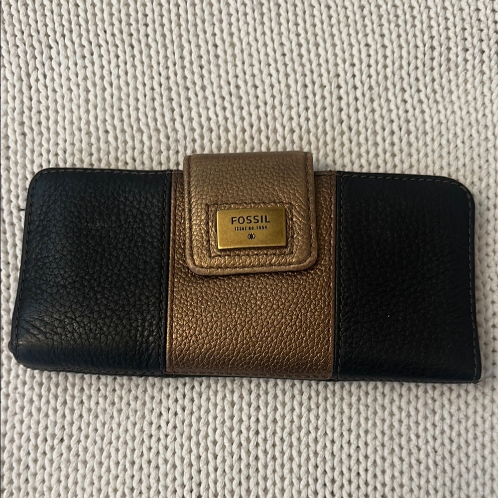 Fossil Black and Gold Wallet